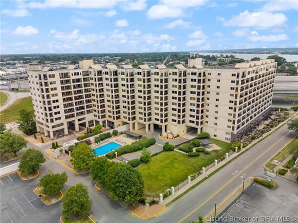 1 Riverpointe Plaza #719, Jeffersonville, IN 47130