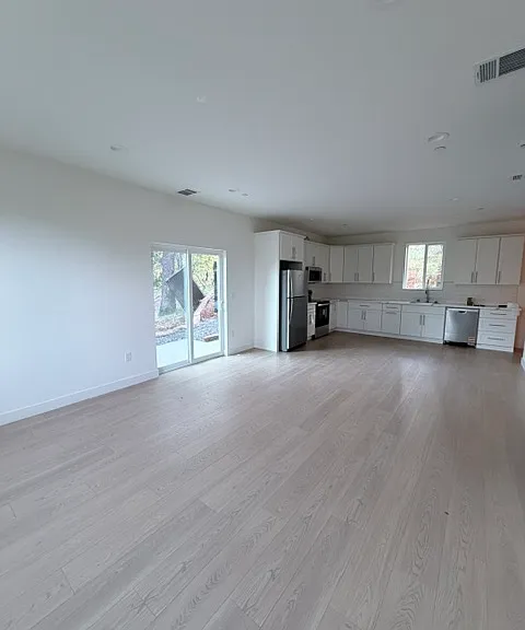 3226 Cambridge Rd — Photo 12