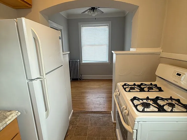 3249/3251 S Kenilworth Avenue — Photo 5
