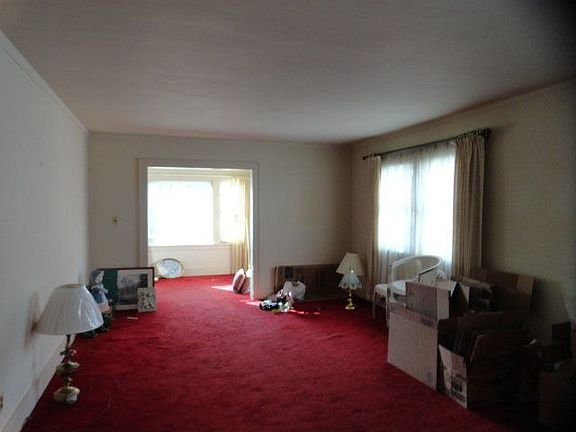 2nd image of 310 Arcade Ave