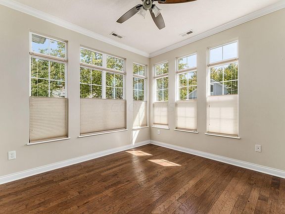 4th image of 5421 Welbourne Pl #34