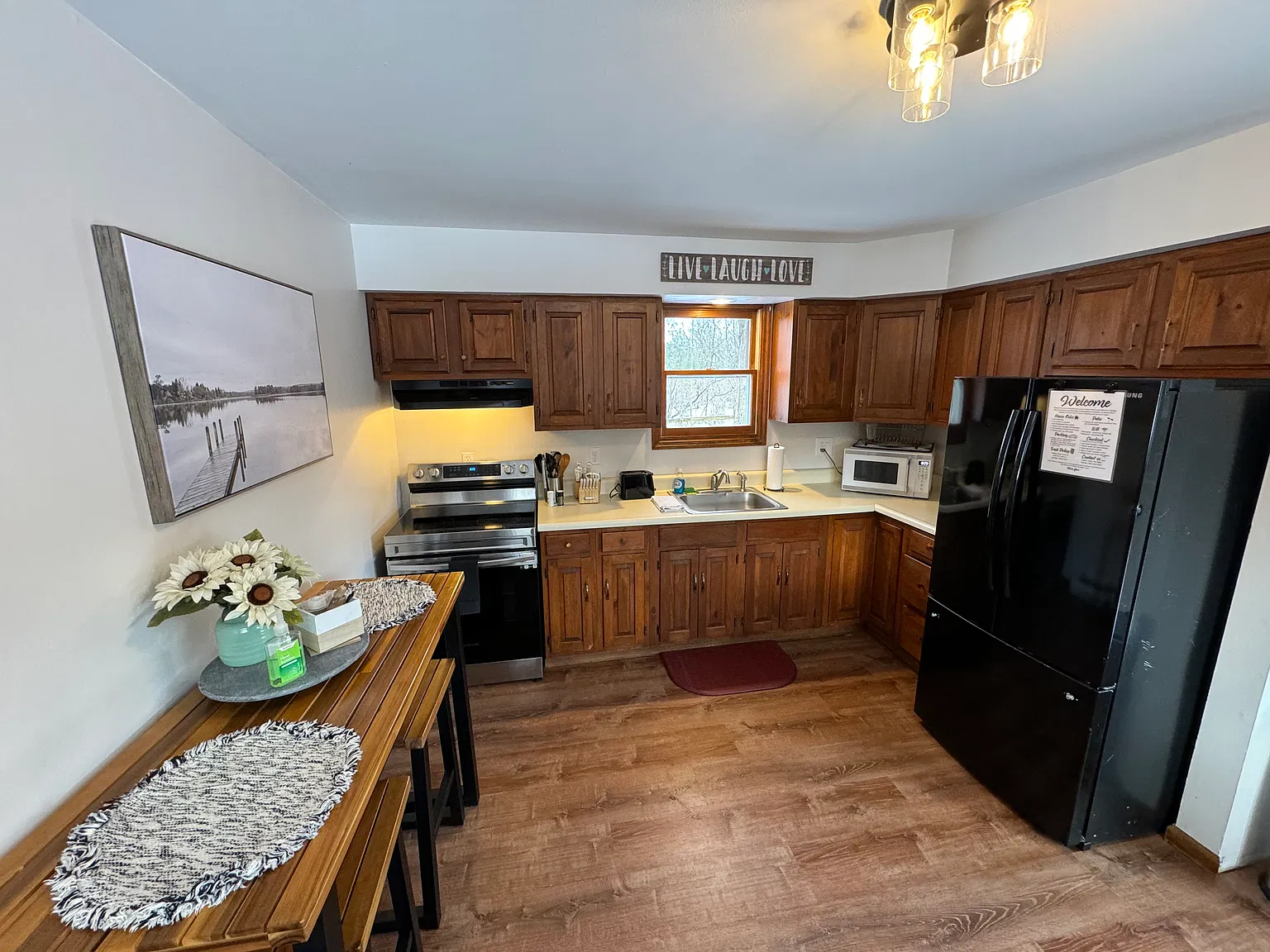 2 bed, 900 sqft, $2,450 — Photo 3
