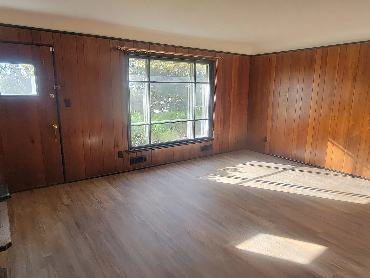 3 bed, 1189 sqft, $1,850 — Photo 4