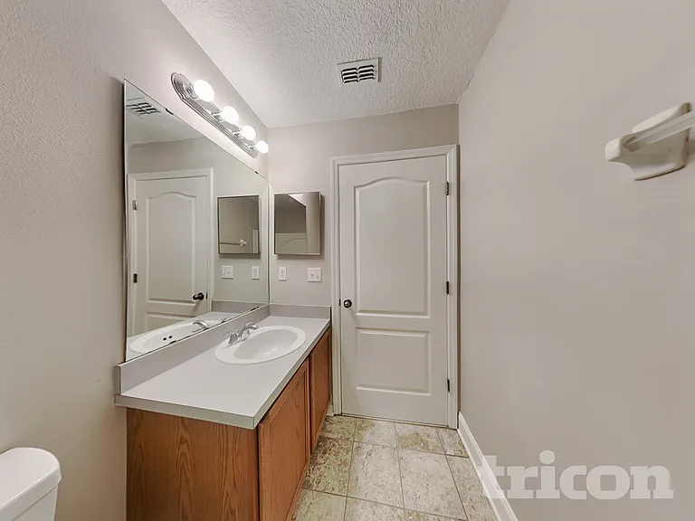 1105 Maple Ln — Photo 14