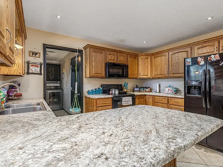 22915 Daisy Rd — Photo 10