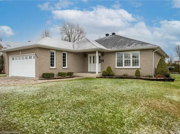 544 Dean Dr, Cornwall, ON K6H 7H7