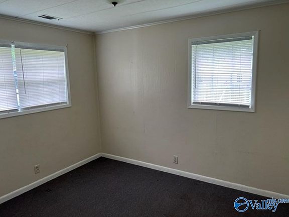 5th image of 207 Lindsey Ln SW