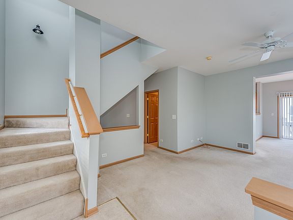 4th image of 1492 Cambria Dr Unit 6