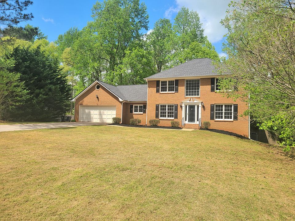 1st image of 125 Saddlehorn Ct