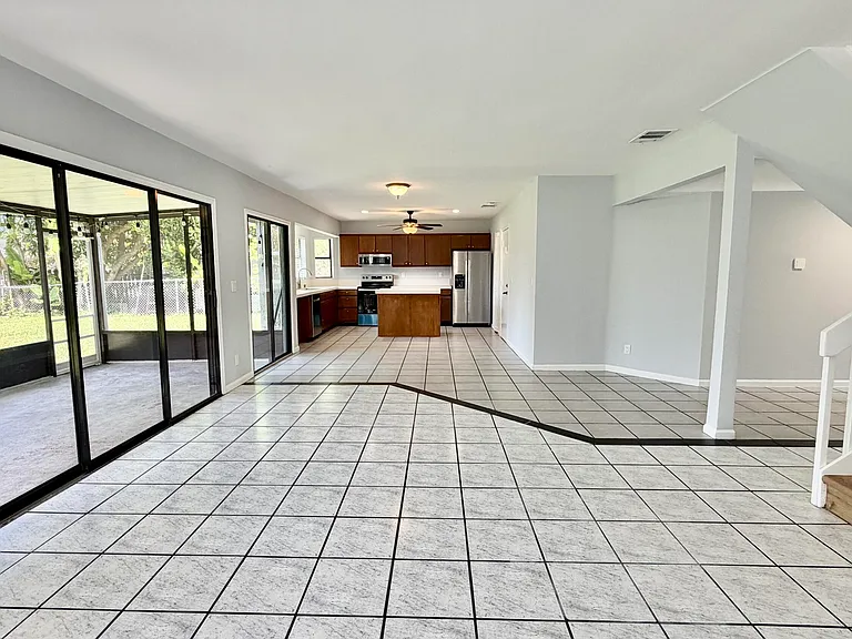 6048 Garrett St — Photo 23