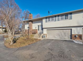 3567 Granada Pl N, Oakdale, MN 55128