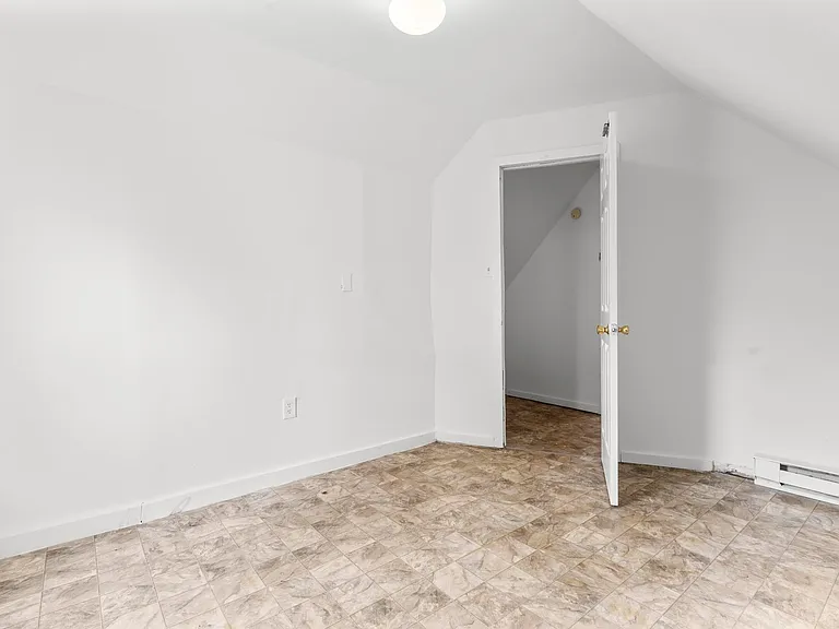 426 Poplar St #2 — Photo 21