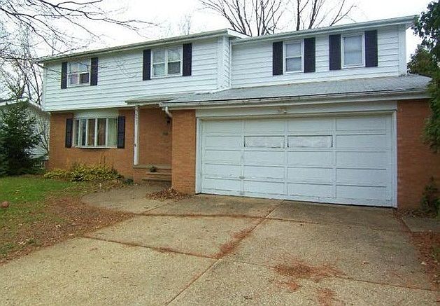 羊男 5973 Gareau Dr, North Olmsted, OH 44070 | Zillow