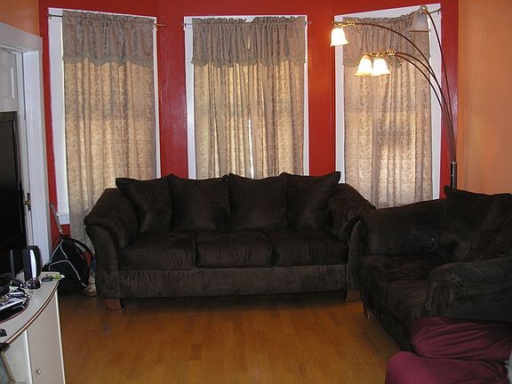 3rd image of 4829 W Berenice Ave
