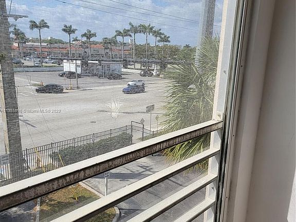 5th image of 501 E Dania Beach Blvd #5-3M