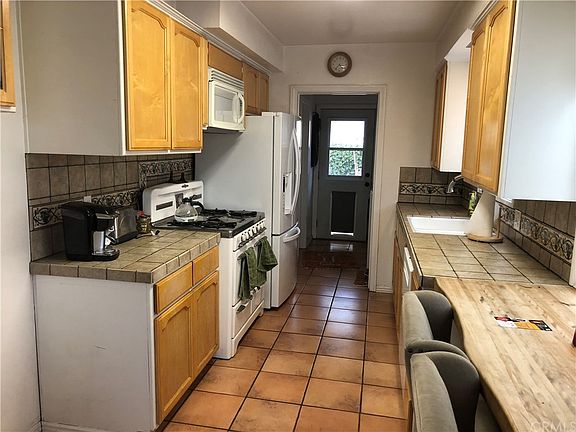 5th image of 705 E Juanita Ave