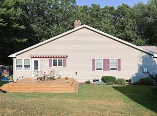10 Deerfield Cir, Auburn, MA 01501