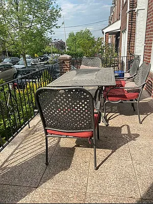 Rented by Hudson Exclusive Inc | media 18