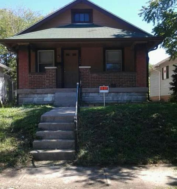 1st image of 1309 N Pershing Ave
