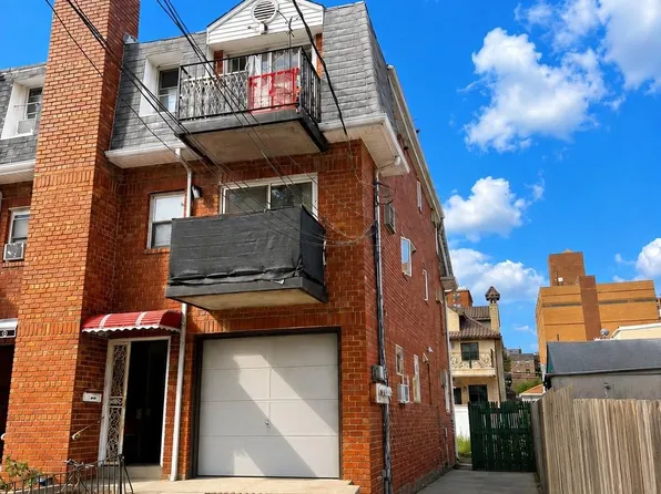 4512 robinson, Flushing, NY 11355