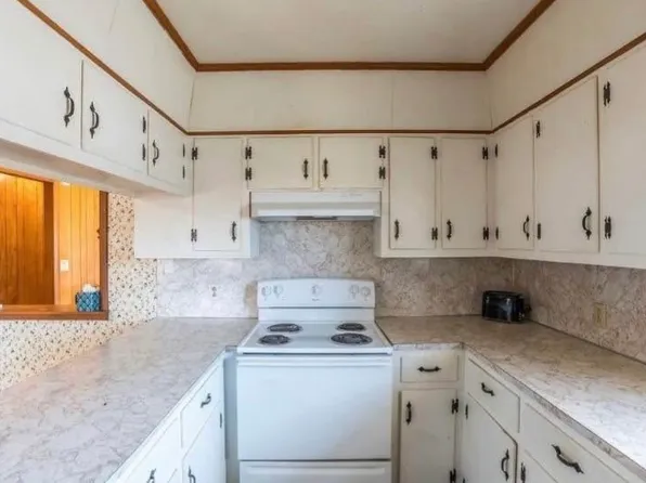 8167 Greenville Rd, Elkton, KY 42220