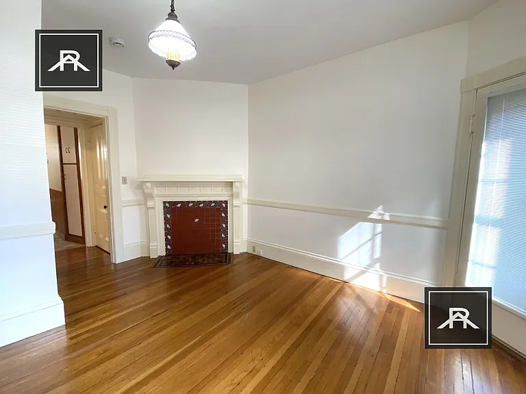 41 Wesley St #A — Photo 2