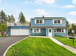 108 Dogwood Dr, Fishkill, NY 12524
