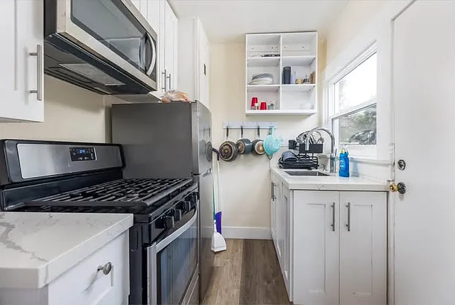 1484 Pescadero Dr #1 — Photo 4