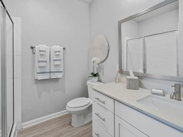 Vue at Belleair apartments community photo