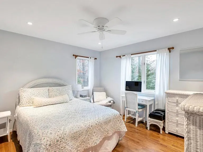 51 Roses Grove Rd — Photo 21