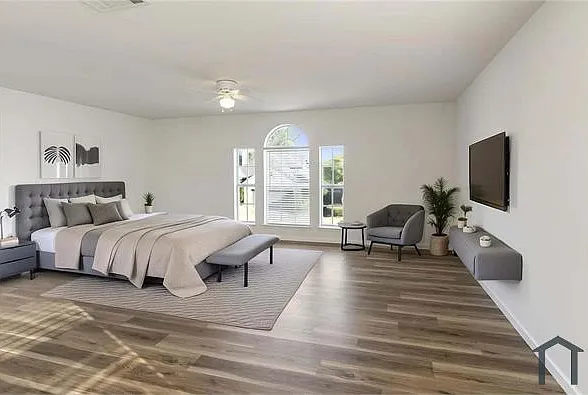 813 Silverbrook Dr — Photo 9