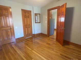 1175 Chapel St #305, New Haven, CT 06511