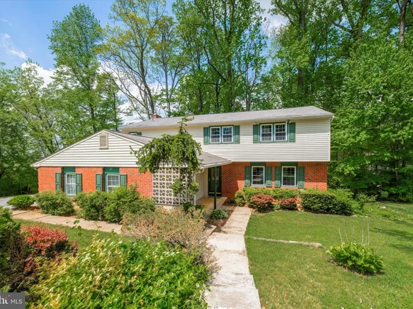 32 Blue Jay Dr, Newark, DE 19713