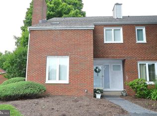10 Cedar Ln, Mountville, PA 17554