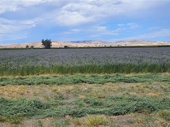 26749 Cottonwood Rd, Gustine, CA 95322