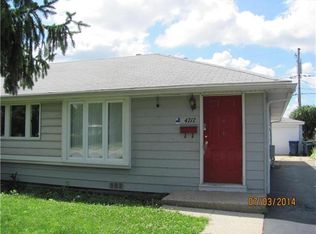 4717 W 89th Pl, Hometown, IL 60456