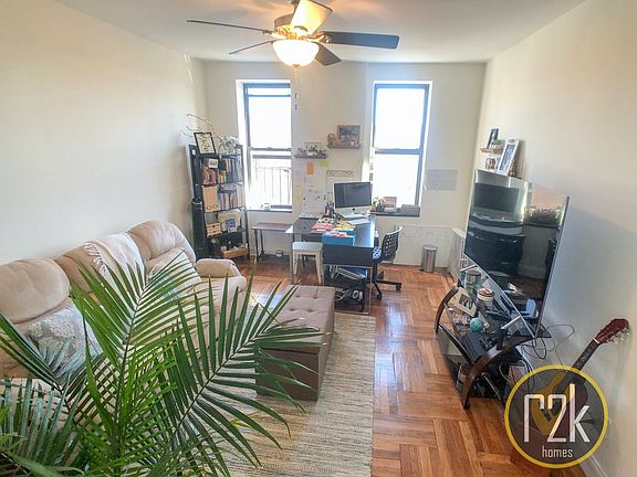 3rd image of 28-28 29th St #C4