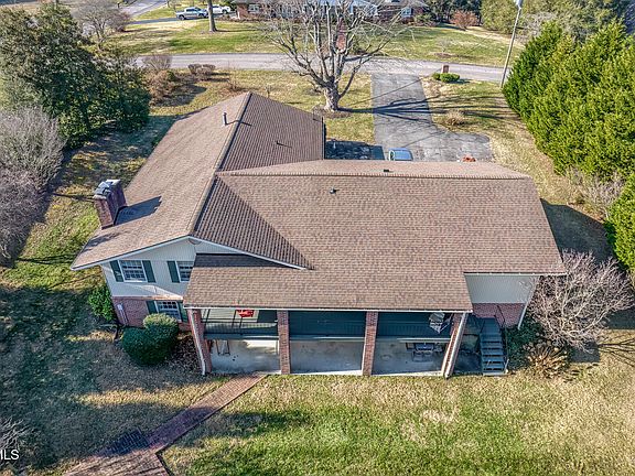 4th image of 305 Overbrook Dr