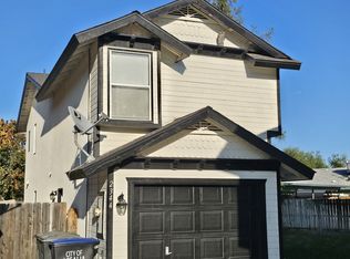 2344 W Packwood Dr, Visalia, CA 93277