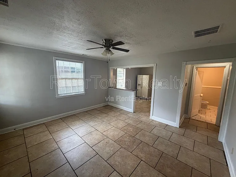 3633 N Lloyd Cir — Photo 5