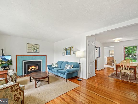 4th image of 600 John Marshall Dr NW