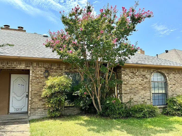 13217 Fall Manor Dr — Photo 1