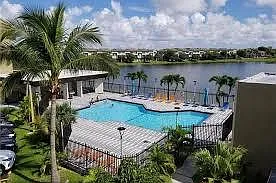 POOL & LAKE
