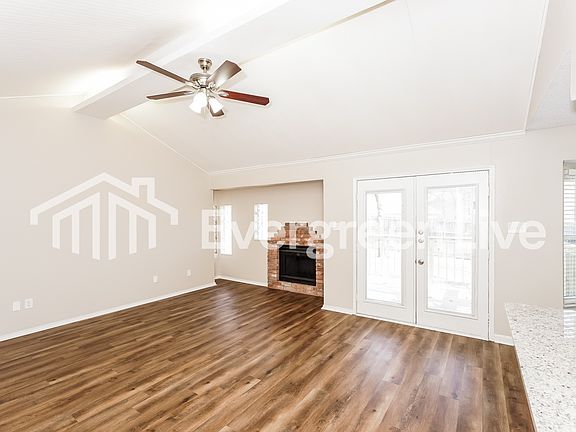 3rd image of 5705 Cedar Ridge Dr