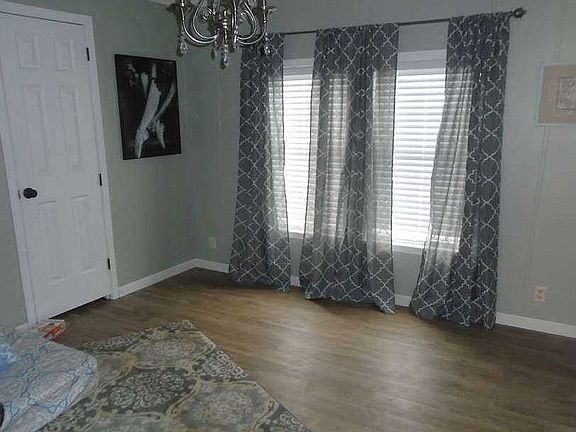 4th image of 128 Coyote Dr