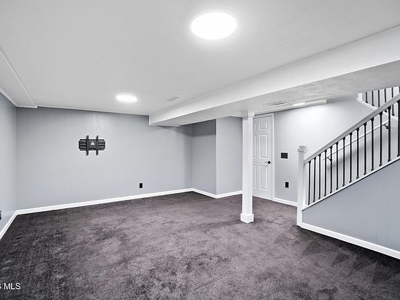 5th image of 6655 Garden Rd