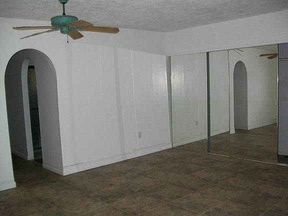3rd image of 251 S Coconut Palm Blvd