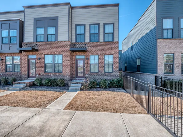 1033 Simcoe Ln, Charlotte, NC 28217
