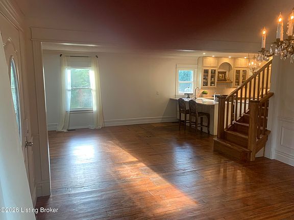 5th image of 3169 Fisherville Rd
