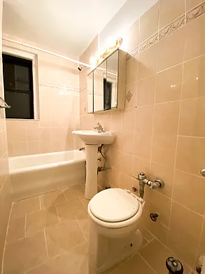 Rented by Green Home NY Realty LLC | media 6